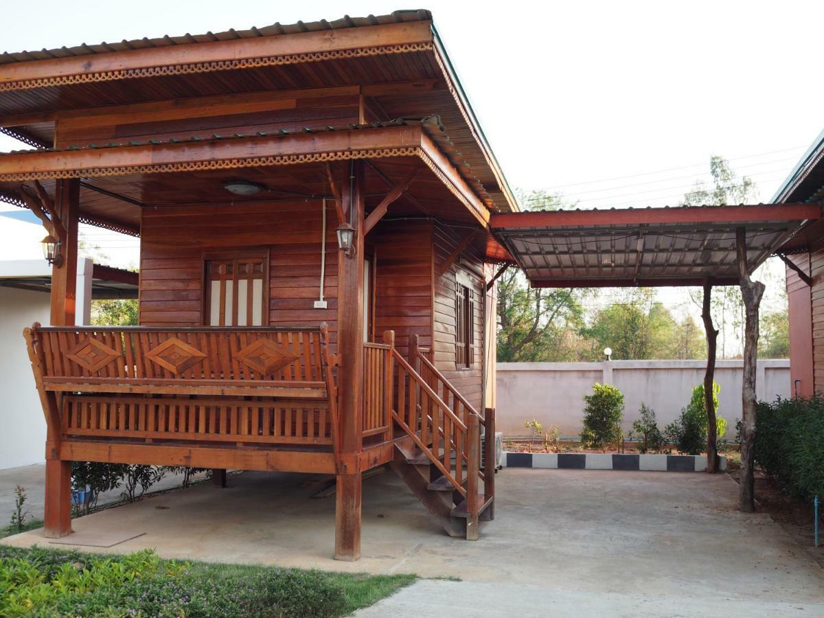 Chomduen Phu Kao Resort Non Sang Ngoại thất bức ảnh